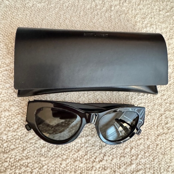 Saint Laurent SL M94
Black Sunglasses with Gold Accent YSL - Picture 11 of 15